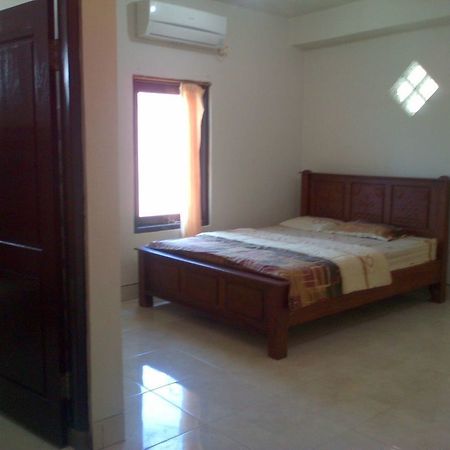 Oyo 586 Hotel Wijaya Kalasan Екстериор снимка