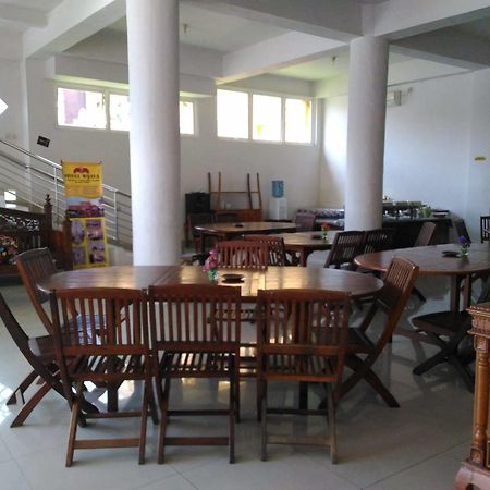 Oyo 586 Hotel Wijaya Kalasan Екстериор снимка